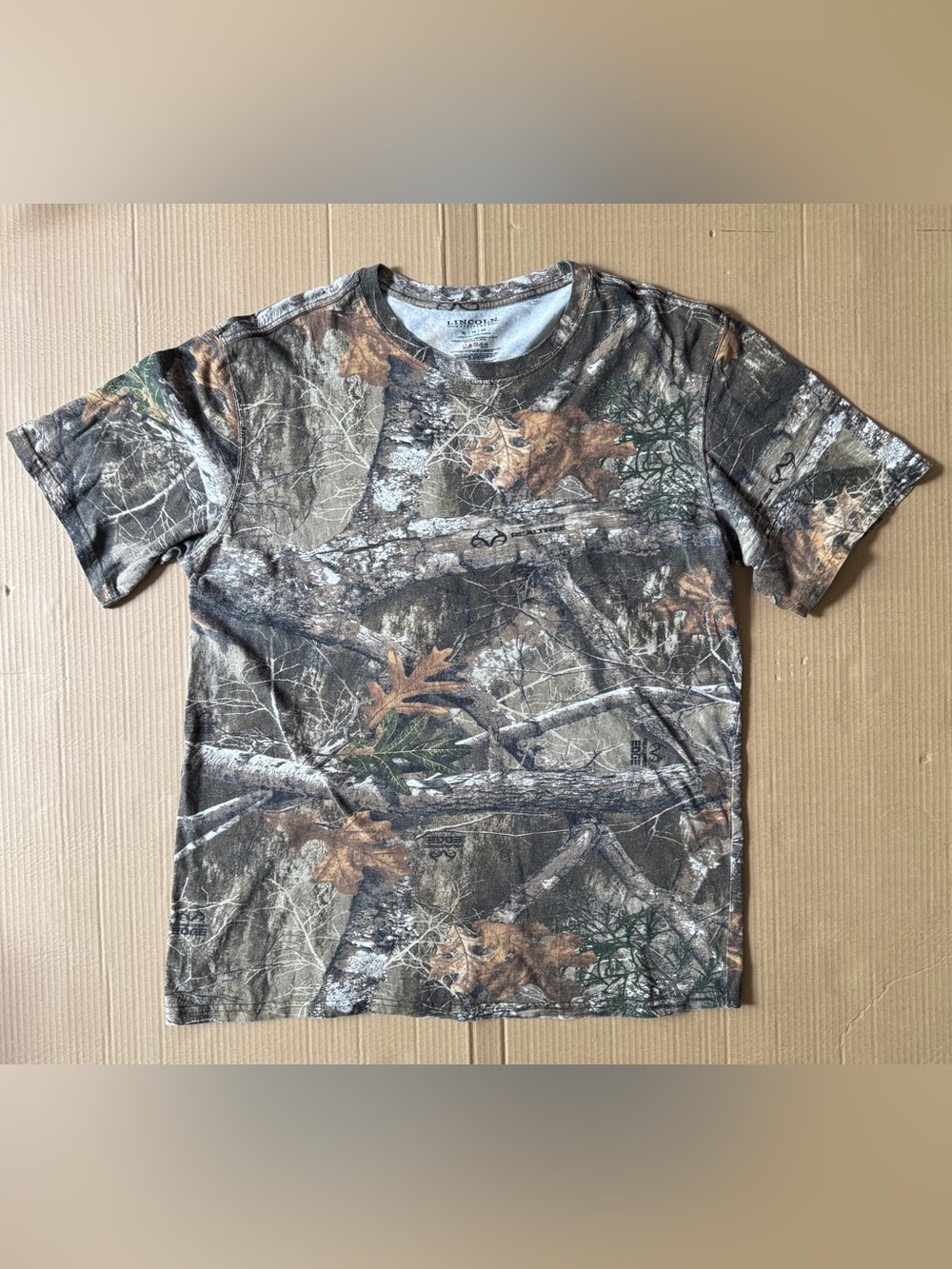 Lincoln Realtree Edge Camo T Shirt Hunting Outdoor Crew Neck Cotton Size XL